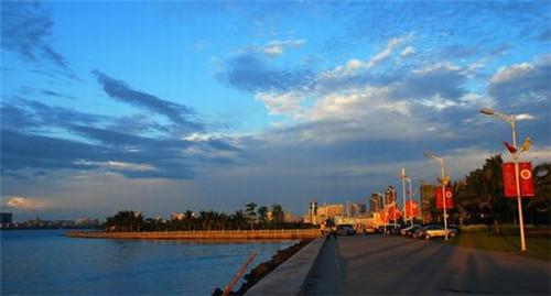 加盟八角亭过桥米线在玉门市需要投资多少钱，在玉门市适合90后的米线加盟品牌有哪些